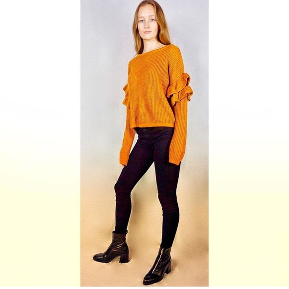 Ruffle sleeve sweater (Rust color) - Picture 4 of 7